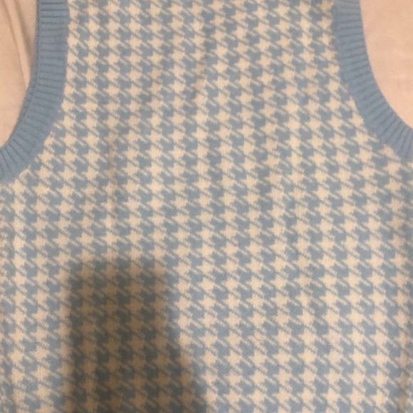 Women's Blue Houndstooth Sweater Vest - Picture 4 of 4